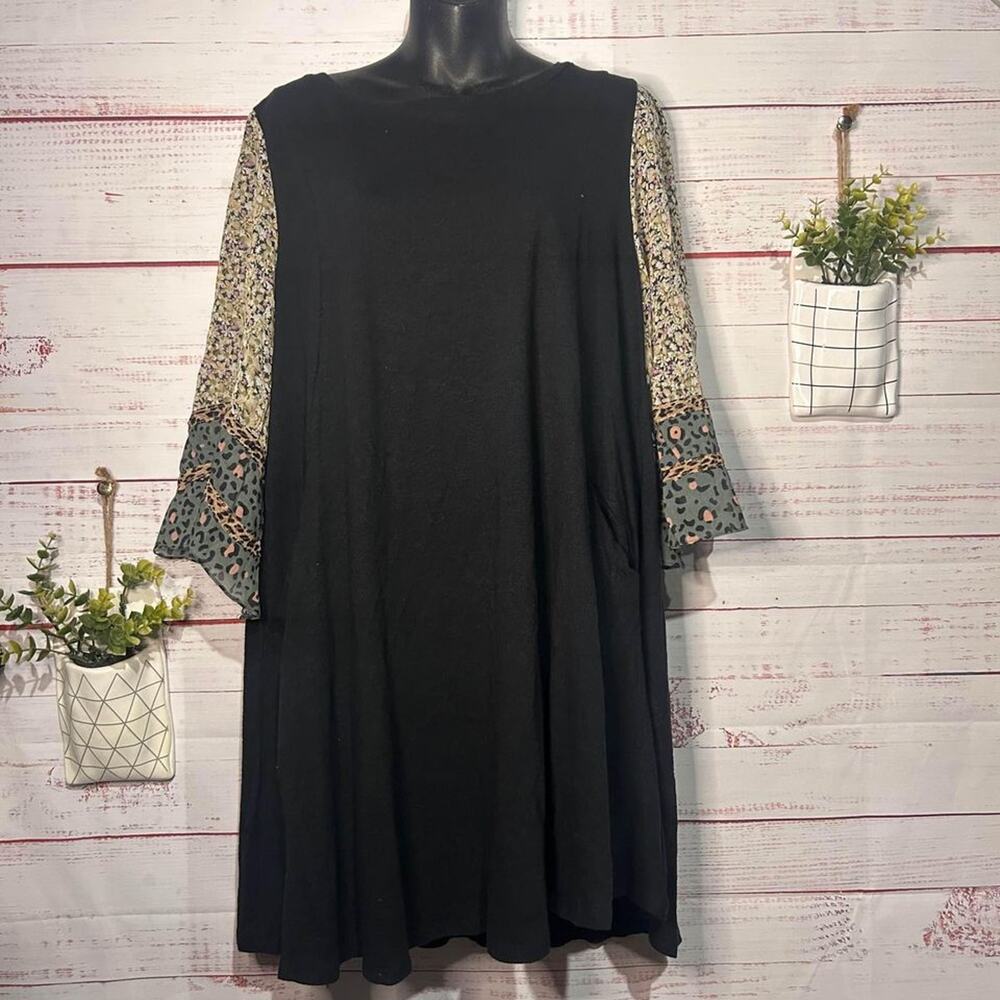 New | Umgee Boutique Bell Sleeve Dress | Women’s Medium